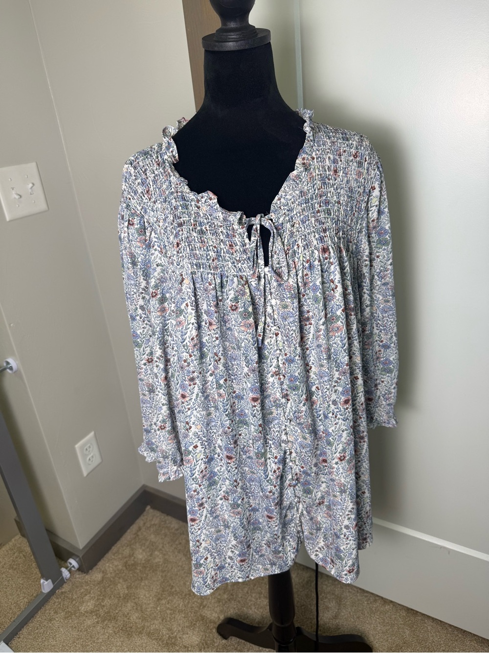 Rose + Olive Smocked Floral Blouse Blue Tie Front Flowy Boho Frilly Ruffle 2X